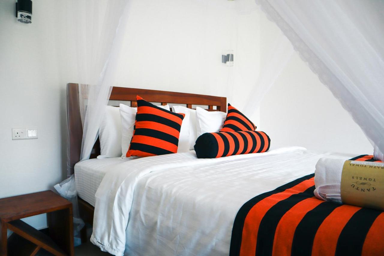 Duet Hearts Bed and Breakfast Ella Exteriör bild